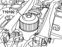 Key for screwing and unscrewing the oil filter